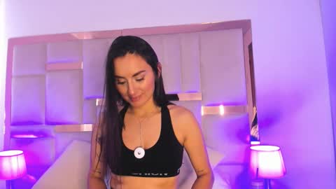 Snapshot of velvetlunaa chatting on 26, 5, 2026 Velvet online show from 26, 5, 2026