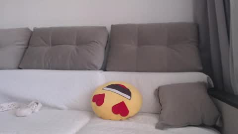 velvetmoon123 online show from 27, 4, 2026