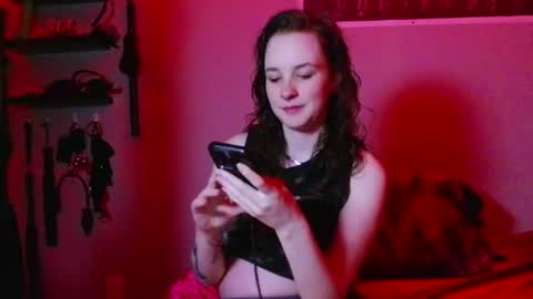 velvetravenx online show from 14, 3, 2026