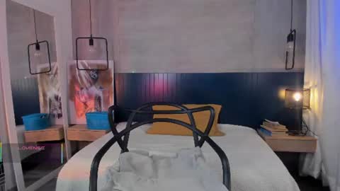 velvettease_ online show from 24, 7, 2026