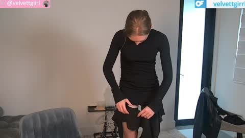 VelvetTGirl online show from 4, 6, 2026
