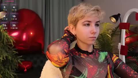 Snapshot of velvetvalkyries chatting on 15, 2, 2025 CLEOshort hair TIna long hair online show from 15, 2, 2025