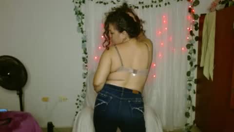 venecasexy44 online show from 26, 4, 2026