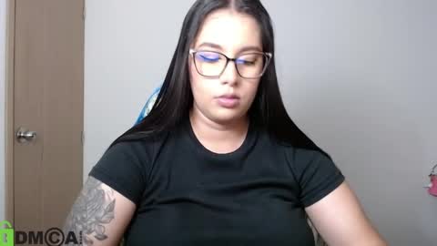 Snapshot of venus__24 chatting on 28, 5, 2026 venus online show from 28, 5, 2026