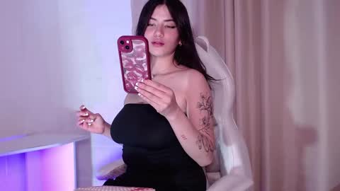 venus_art11 online show from 5, 1, 2025