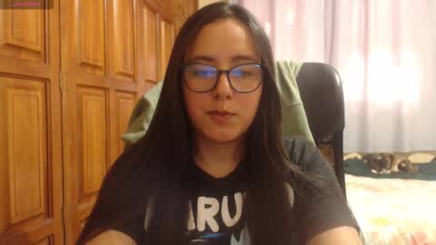 Snapshot of venus_cat_ chatting on 13, 12, 2025 Venus online show from 13, 12, 2025