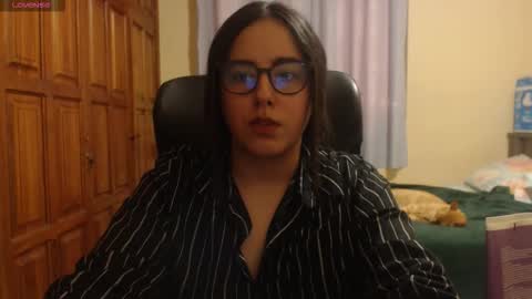 Snapshot of venus_cat_ chatting on 16, 12, 2025 Venus online show from 16, 12, 2025