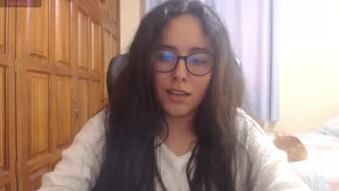 Snapshot of venus_cat_ chatting on 20, 12, 2025 Venus online show from 20, 12, 2025