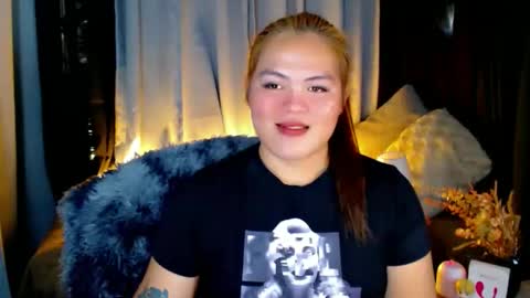 I am Colly Your mystery girl online show from 15, 11, 2025