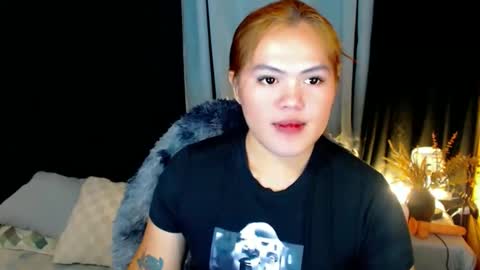 I am Colly Your mystery girl online show from 19, 11, 2025