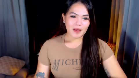 I am Colly Your mystery girl online show from 5, 6, 2026