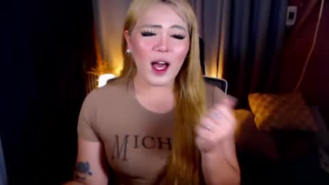 I am Colly Your mystery girl online show from 16, 7, 2026