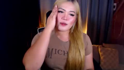 I am Colly Your mystery girl online show from 21, 7, 2026