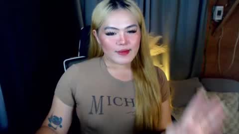I am Colly Your mystery girl online show from 29, 7, 2026