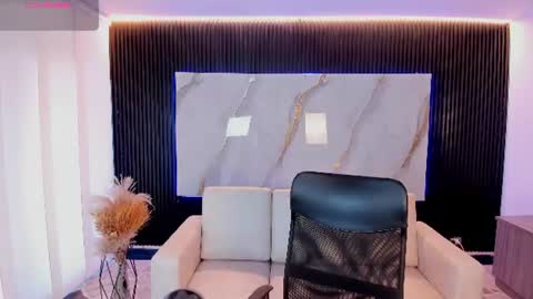 Venus Cooperr online show from 17, 7, 2026