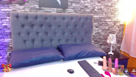 Snapshot of venus_medussa chatting on 15, 12, 2024 Medussa online show from 15, 12, 2024