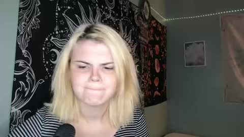 Snapshot of venusastar chatting on 9, 9, 2025 Miss Venus online show from 9, 9, 2025