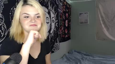 Snapshot of venusastar chatting on 17, 9, 2025 Miss Venus online show from 17, 9, 2025