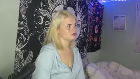 Snapshot of venusastar chatting on 7, 10, 2025 Miss Venus online show from 7, 10, 2025