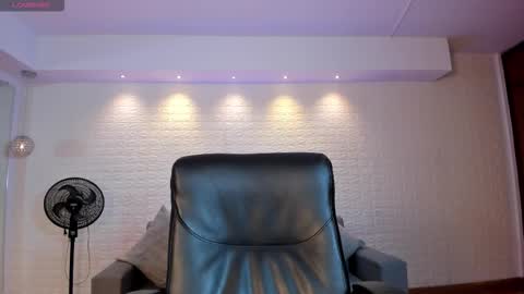 Venus Cooper Everyday From 1400 to 2200 Col Time online show from 23, 11, 2025