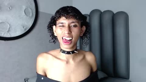 Snapshot of venuss_03 chatting on 28, 9, 2025 venuss_03 online show from 28, 9, 2025