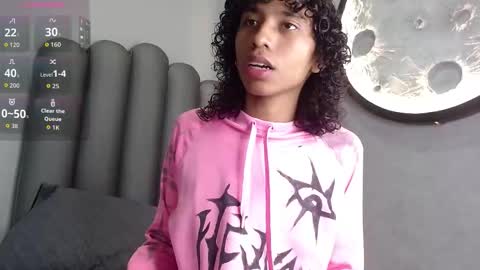 Snapshot of venuss_03 chatting on 18, 10, 2025 venuss_03 online show from 18, 10, 2025