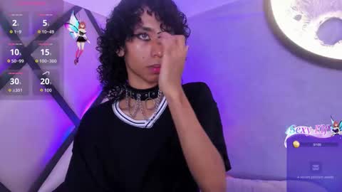 Snapshot of venuss_03 chatting on 14, 12, 2025 venuss_03 online show from 14, 12, 2025