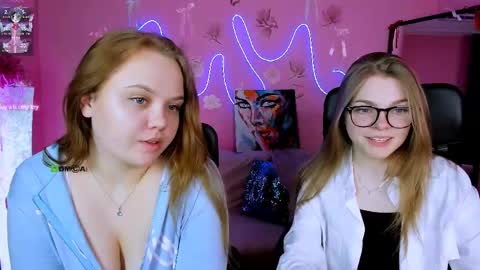 Snapshot of veronica_bubble chatting on 7, 5, 2026 Ronni online show from 7, 5, 2026