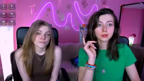 Snapshot of veronica_bubble chatting on 14, 5, 2026 Ronni online show from 14, 5, 2026