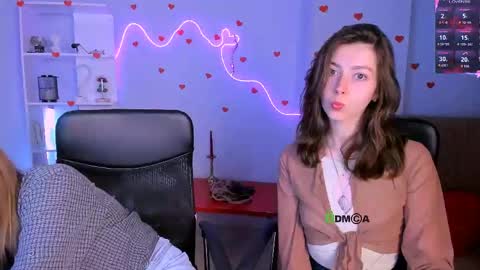 Snapshot of veronica_bubble chatting on 4, 6, 2026 Ronni online show from 4, 6, 2026