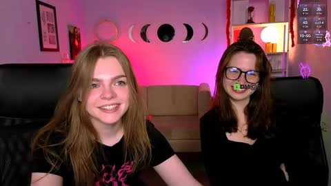 Snapshot of veronica_bubble chatting on 6, 6, 2026 Ronni online show from 6, 6, 2026