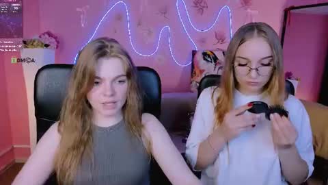 Snapshot of veronica_bubble chatting on 8, 6, 2026 Ronni online show from 8, 6, 2026
