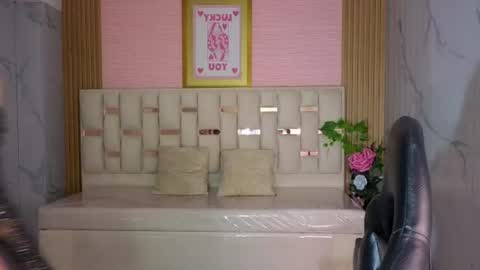 veronicaa_s online show from 7, 7, 2026