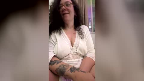 veronicadiscovery online show from 2, 2, 2026