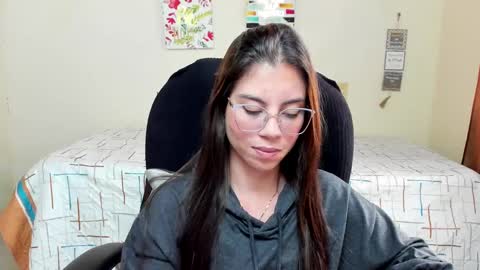 Veronica Miller online show from 30, 9, 2025