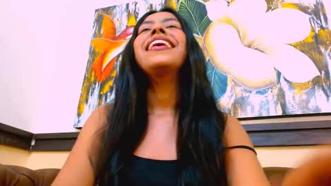 Veronica Robles online show from 12, 11, 2025