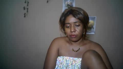 Snapshot of verronique1511 chatting on 28, 4, 2026 verronique1511 online show from 28, 4, 2026