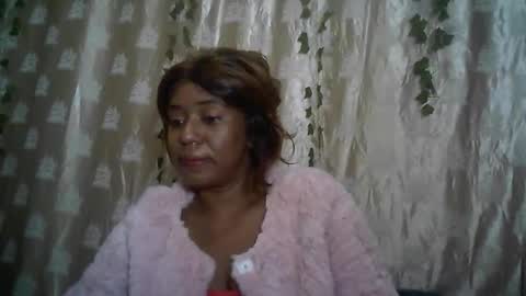 Snapshot of verronique1511 chatting on 19, 5, 2026 verronique1511 online show from 19, 5, 2026