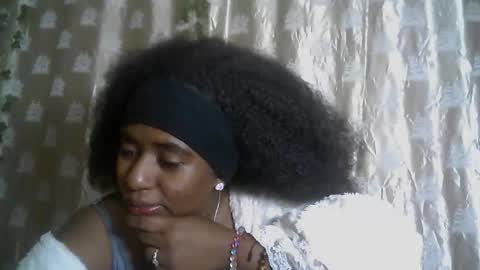 Snapshot of verronique1511 chatting on 10, 6, 2026 verronique1511 online show from 10, 6, 2026