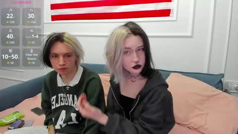 veryraretwins online show from 24, 4, 2026