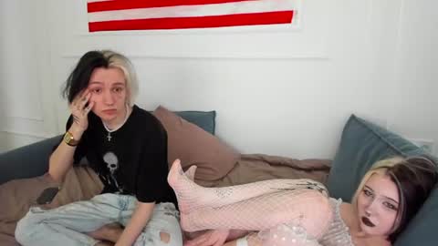 veryraretwins online show from 1, 7, 2026