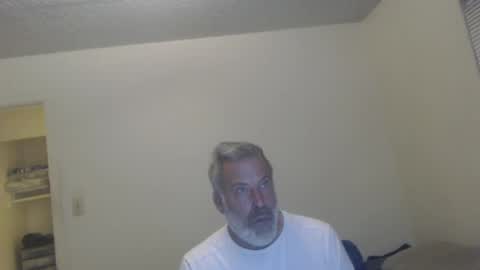 Snapshot of veryveryhairmanindenver chatting on 20, 12, 2024 hairy man online show from 20, 12, 2024