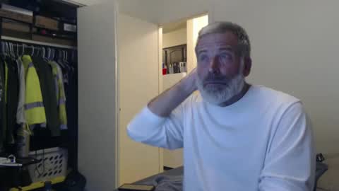 Snapshot of veryveryhairmanindenver chatting on 22, 1, 2025 hairy man online show from 22, 1, 2025