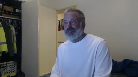 Snapshot of veryveryhairmanindenver chatting on 24, 1, 2025 hairy man online show from 24, 1, 2025