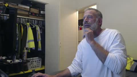 Snapshot of veryveryhairmanindenver chatting on 2, 2, 2025 hairy man online show from 2, 2, 2025