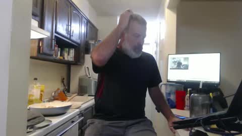 Snapshot of veryveryhairmanindenver chatting on 18, 9, 2025 hairy man online show from 18, 9, 2025