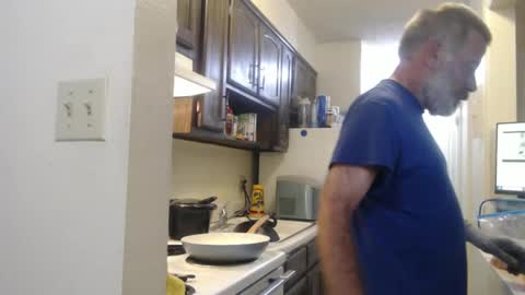 Snapshot of veryveryhairmanindenver chatting on 22, 9, 2025 hairy man online show from 22, 9, 2025