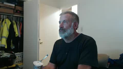 Snapshot of veryveryhairmanindenver chatting on 14, 10, 2025 hairy man online show from 14, 10, 2025