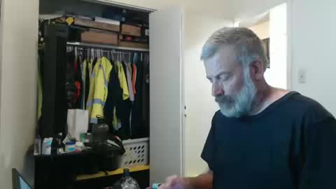 Snapshot of veryveryhairmanindenver chatting on 16, 10, 2025 hairy man online show from 16, 10, 2025