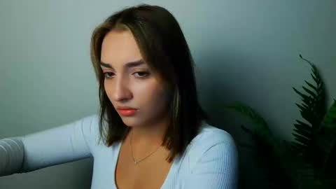 Snapshot of veryveryshygirl chatting on 10, 10, 2025 Ana online show from 10, 10, 2025